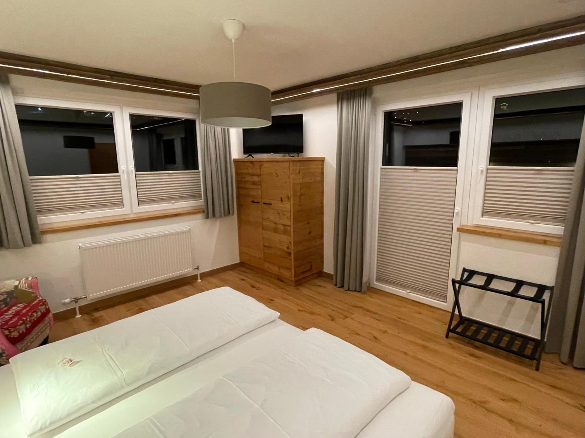 Pension Und Apartment Edelweiss Heiligenblut Luaran gambar