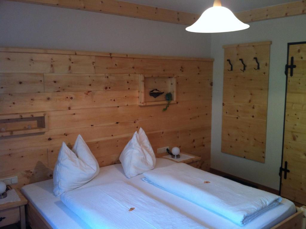 Pension Und Apartment Edelweiss Heiligenblut Bilik gambar
