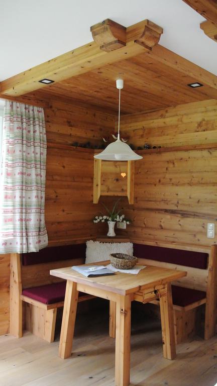 Pension Und Apartment Edelweiss Heiligenblut Luaran gambar