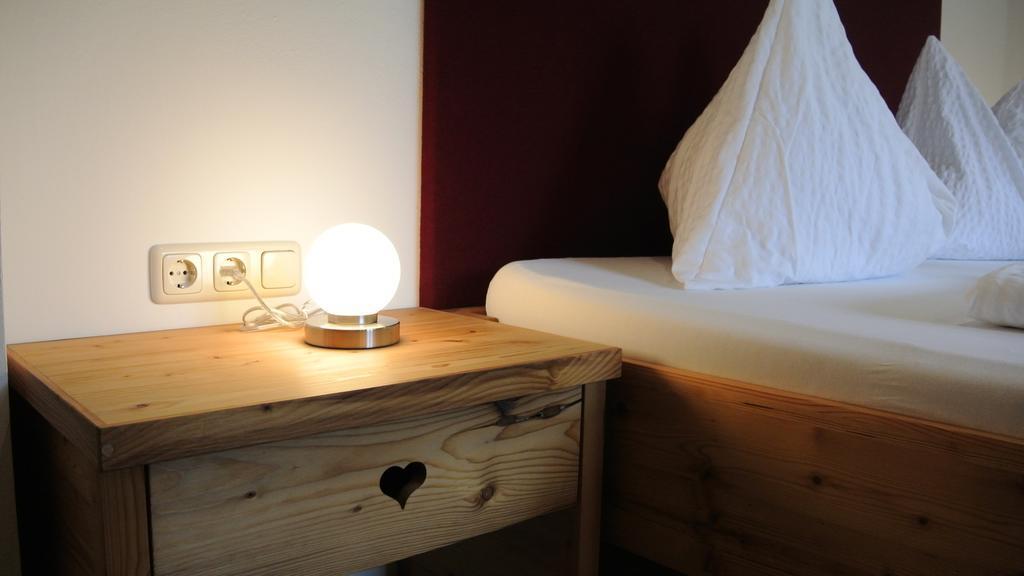Pension Und Apartment Edelweiss Heiligenblut Luaran gambar