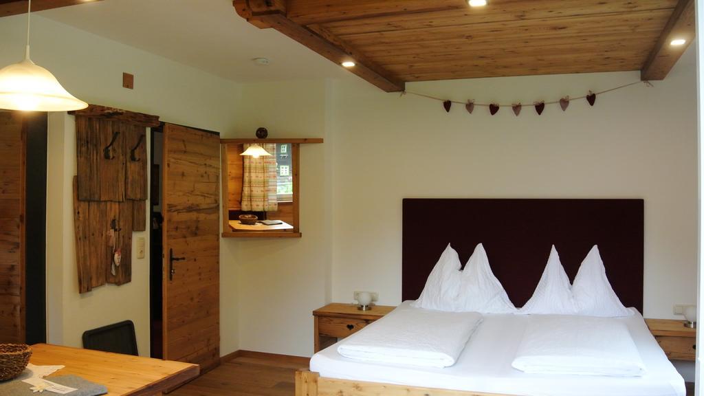Pension Und Apartment Edelweiss Heiligenblut Luaran gambar