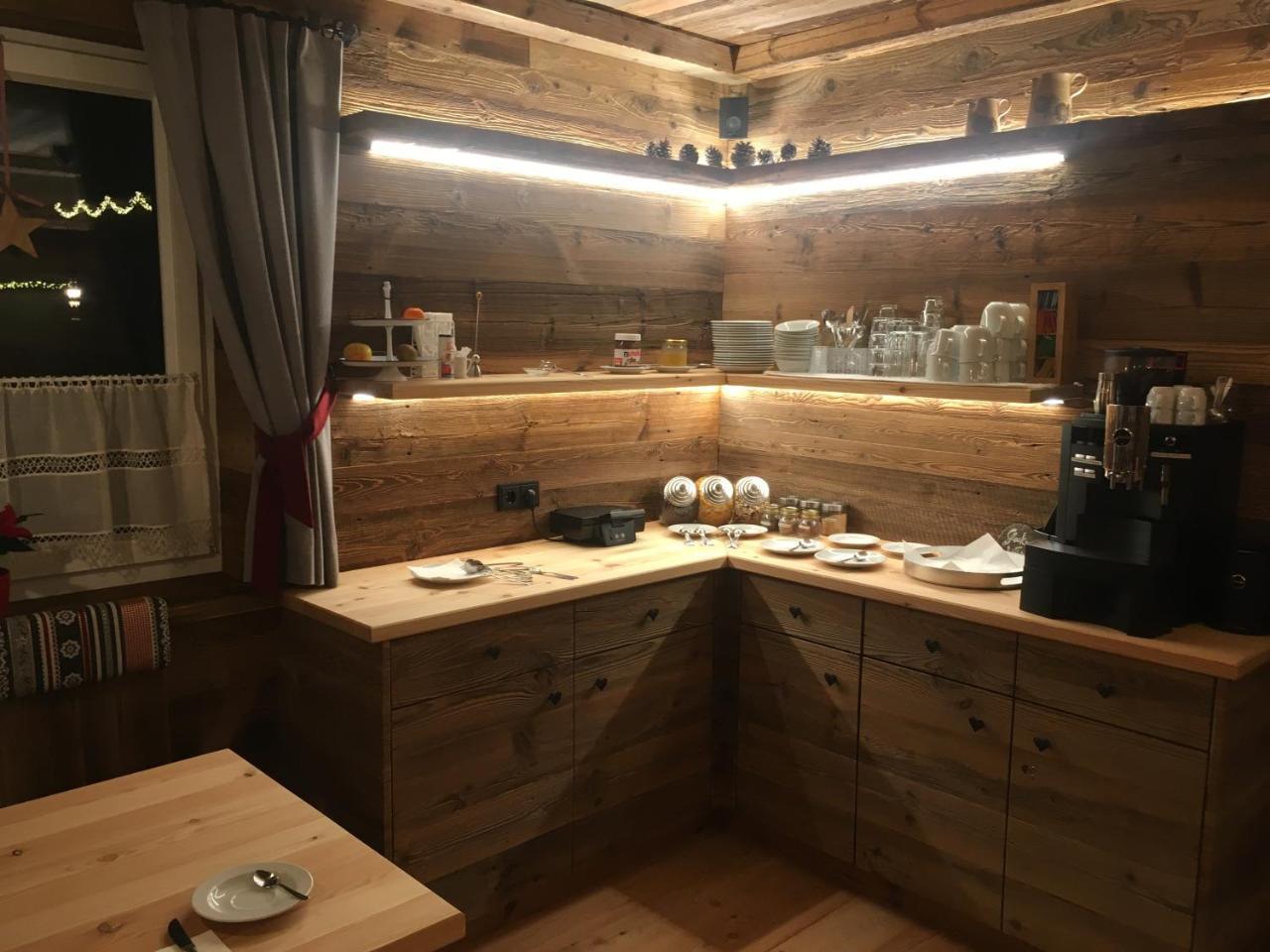 Pension Und Apartment Edelweiss Heiligenblut Luaran gambar